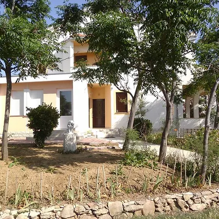 Apartment Kresimir Beauty With Shadow Trees And Parking Place Pag Town