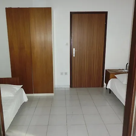 Apartament Kresimir Beauty With Shadow Trees And Parking Place
