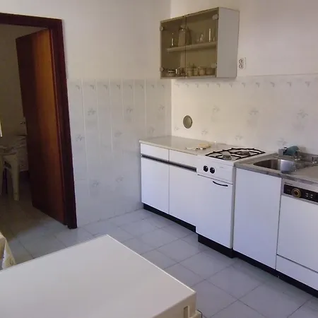 Διαμέρισμα Kresimir Beauty With Shadow Trees And Parking Place *